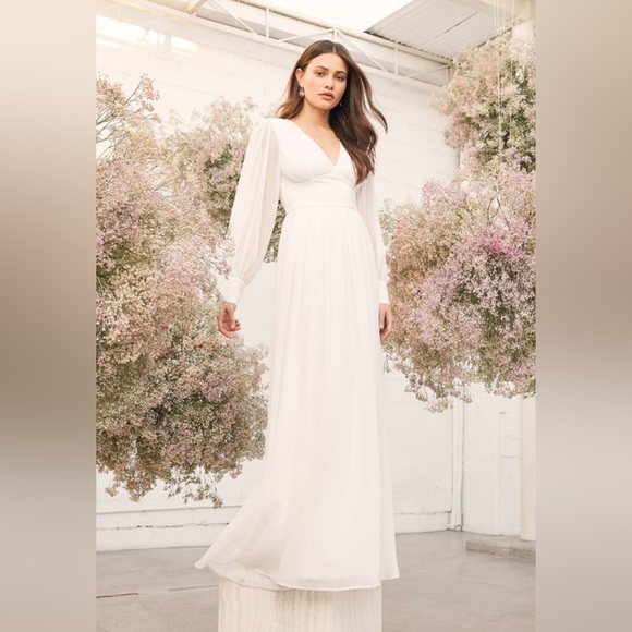 Give You My Heart White Long Sleeve Maxi Dress - Picture 1 of 4